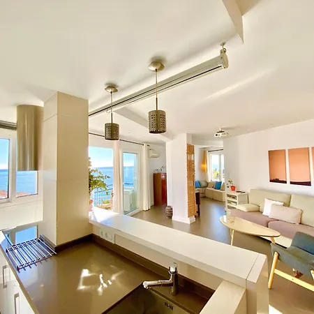 Modern Stunning Sea Views And Pool *