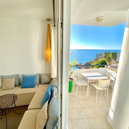 Apartamento Modern Stunning Sea Views And Pool