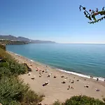 Modern Stunning Sea Views And Pool דירה