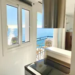 Modern Stunning Sea Views And Pool דירה *