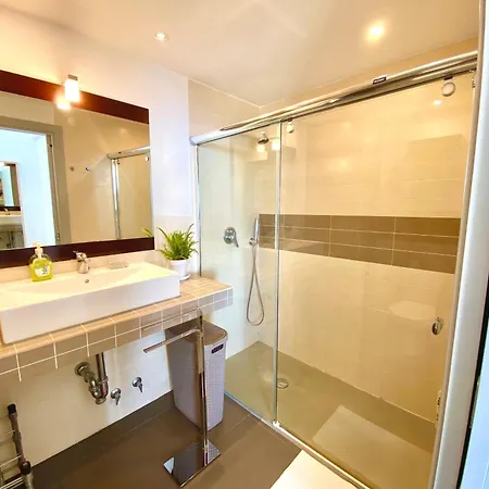 Modern Stunning Sea Views And Pool * ネルハ