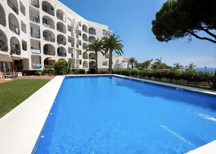 Modern Stunning Sea Views And Pool