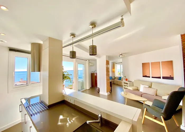 Modern Stunning Sea Views And Pool *